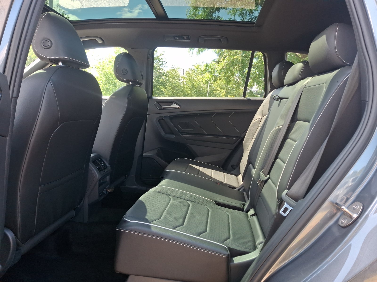 2024 Volkswagen Tiguan 2.0T SEL R-Line