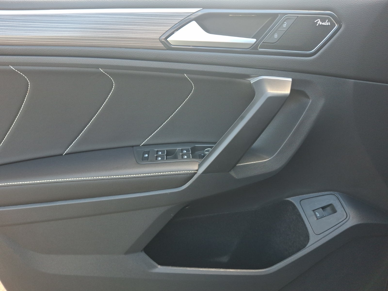 2024 Volkswagen Tiguan 2.0T SEL R-Line