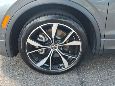 2024 Volkswagen Tiguan 2.0T SEL R-Line