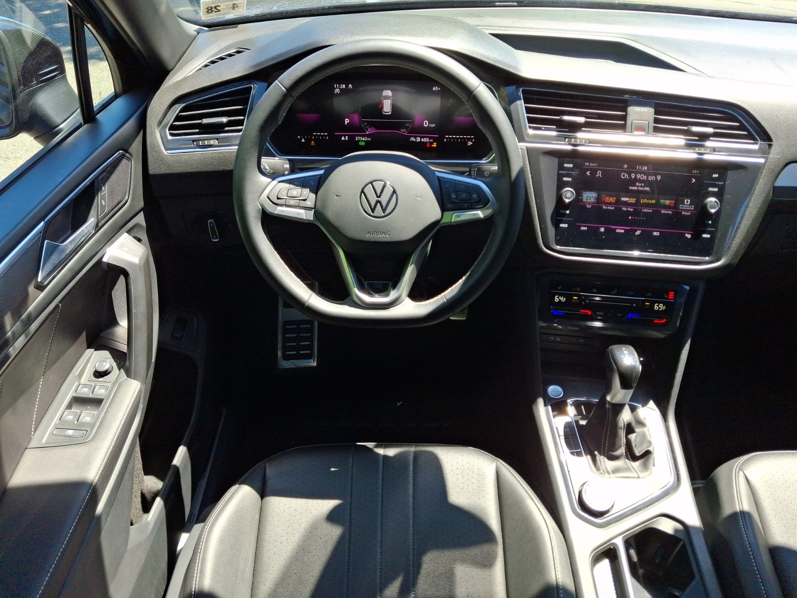 2023 Volkswagen Tiguan 2.0T SE R-Line Black