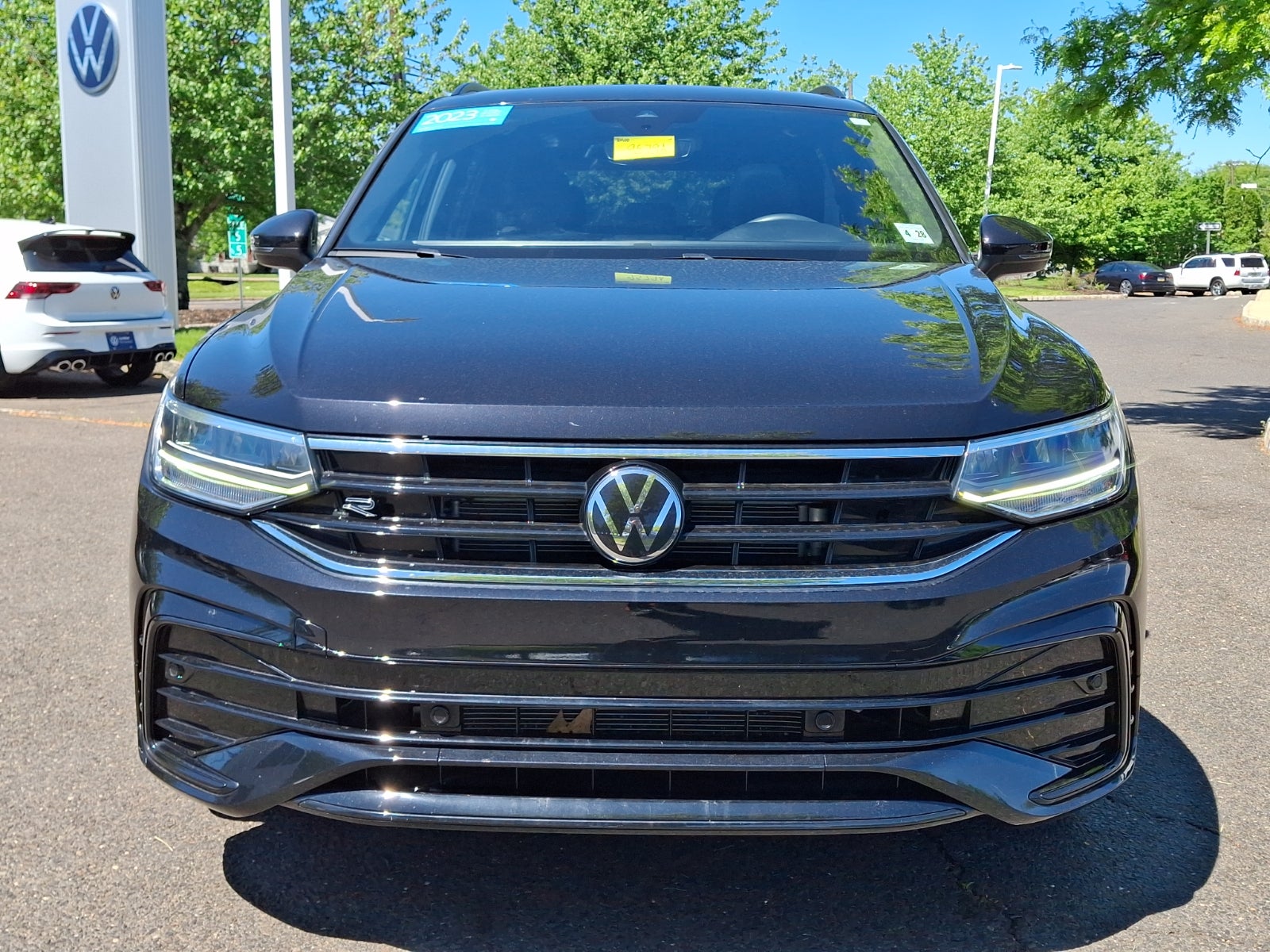 2023 Volkswagen Tiguan 2.0T SE R-Line Black