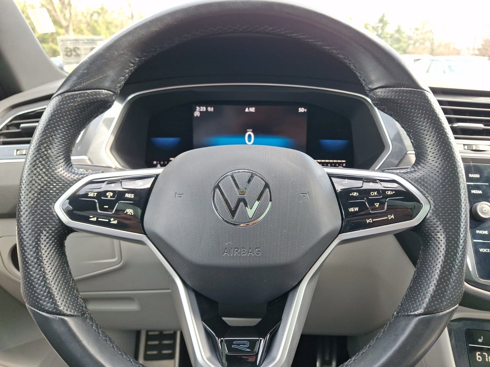 2022 Volkswagen Tiguan 2.0T SE R-Line Black