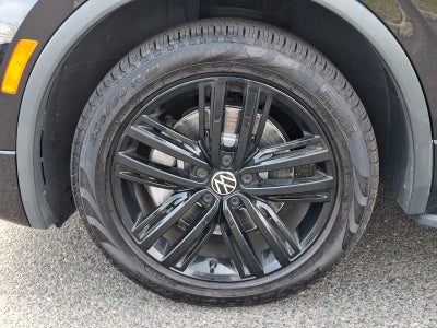 2022 Volkswagen Tiguan 2.0T SE R-Line Black