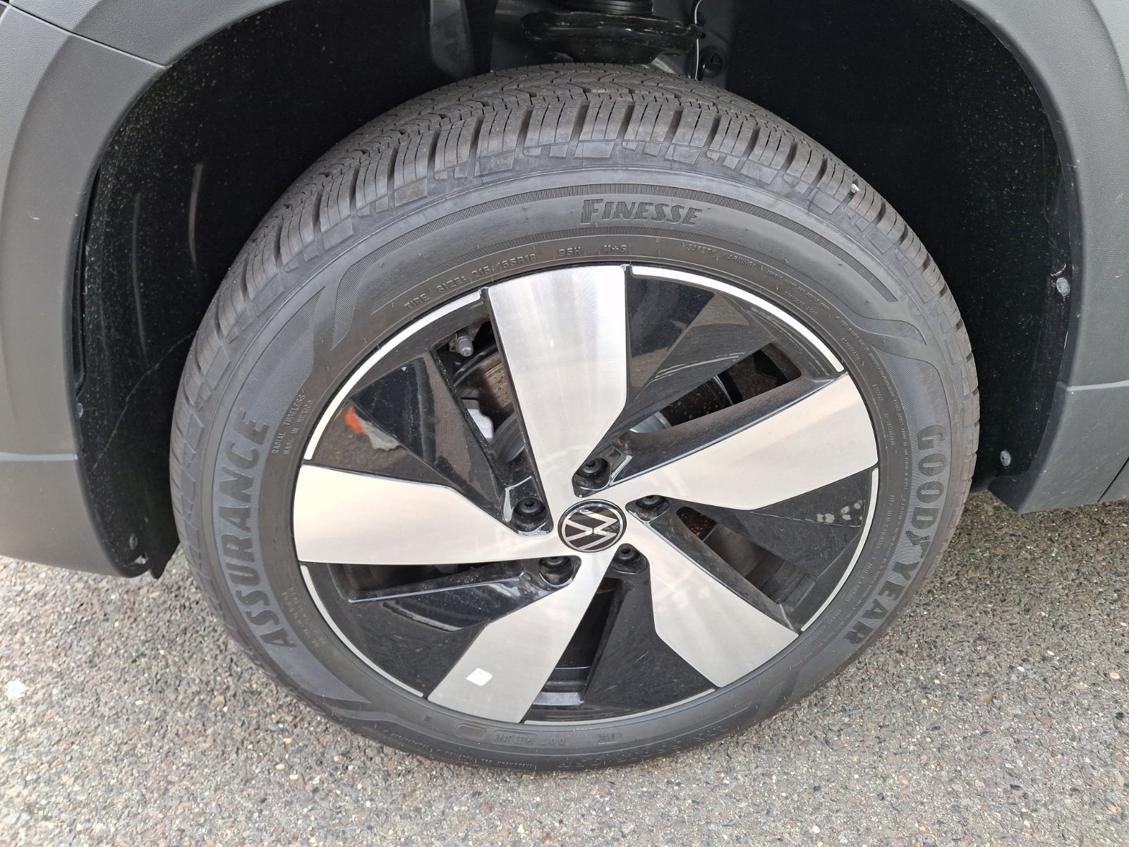 2026 Volkswagen Taos S