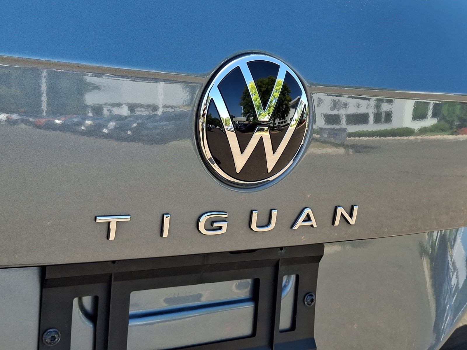 2024 Volkswagen Tiguan 2.0T S