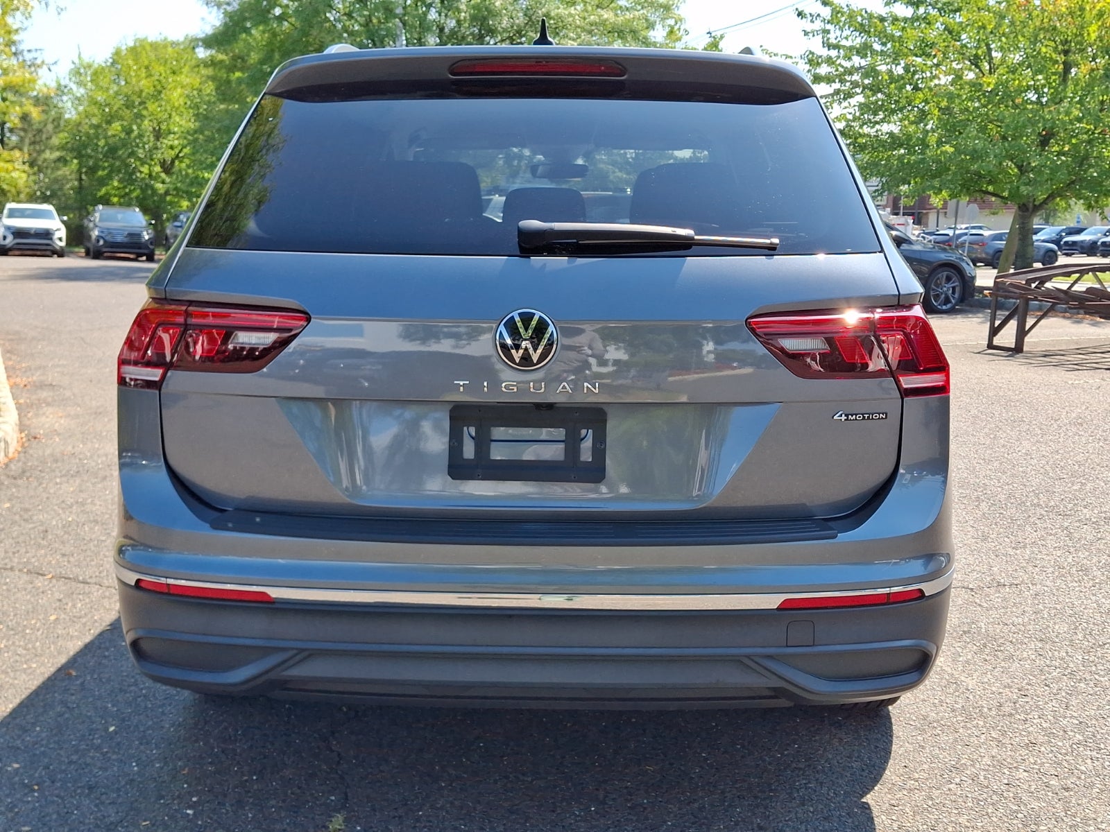 2024 Volkswagen Tiguan 2.0T S