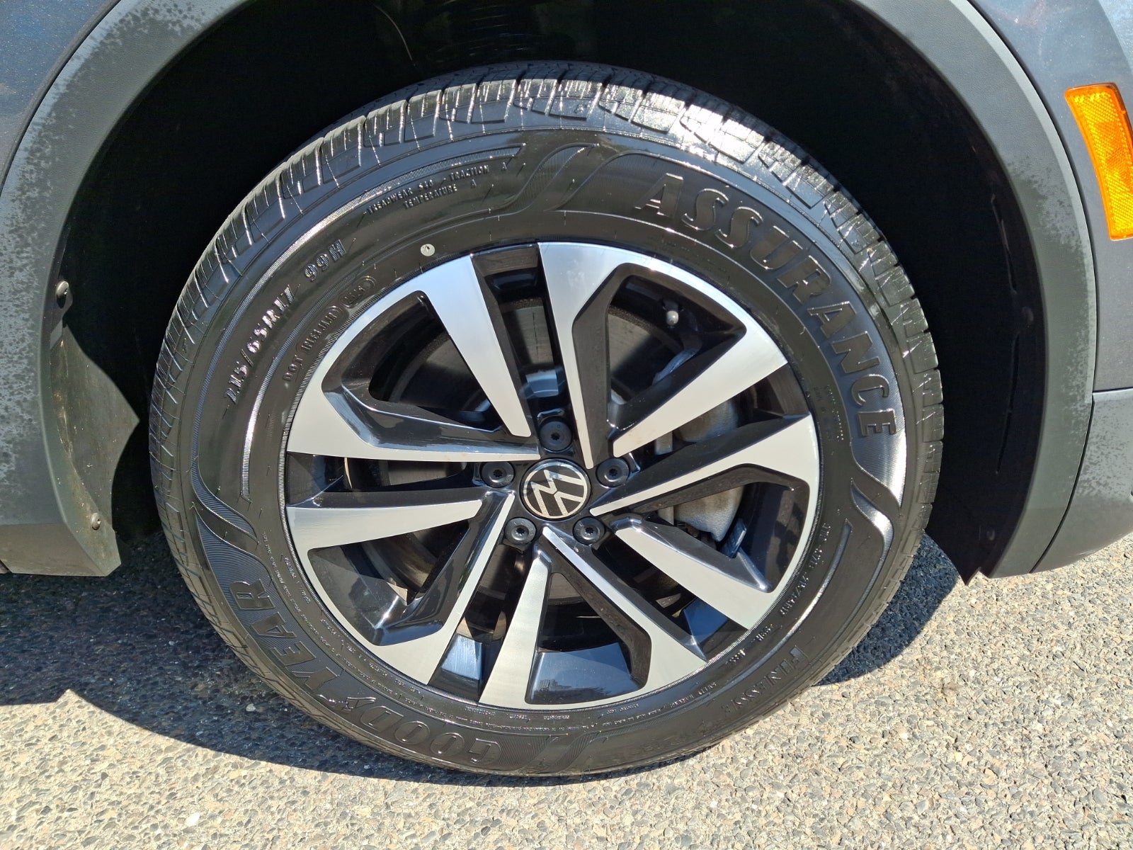2024 Volkswagen Tiguan 2.0T S