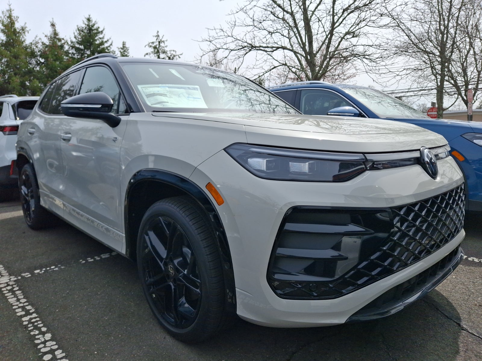 2026 Volkswagen Tiguan SE R-Line Black