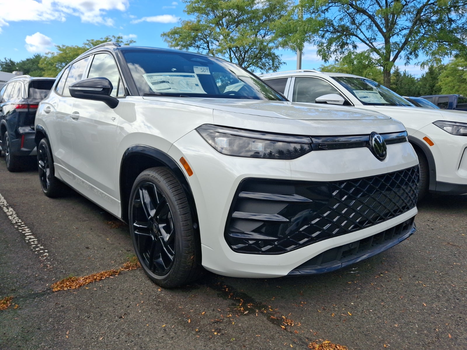 2026 Volkswagen Tiguan SE R-Line Black