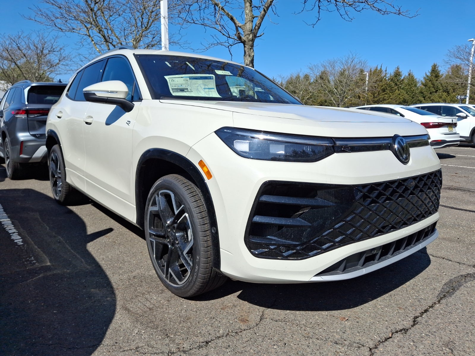 2026 Volkswagen Tiguan SEL R-Line Turbo