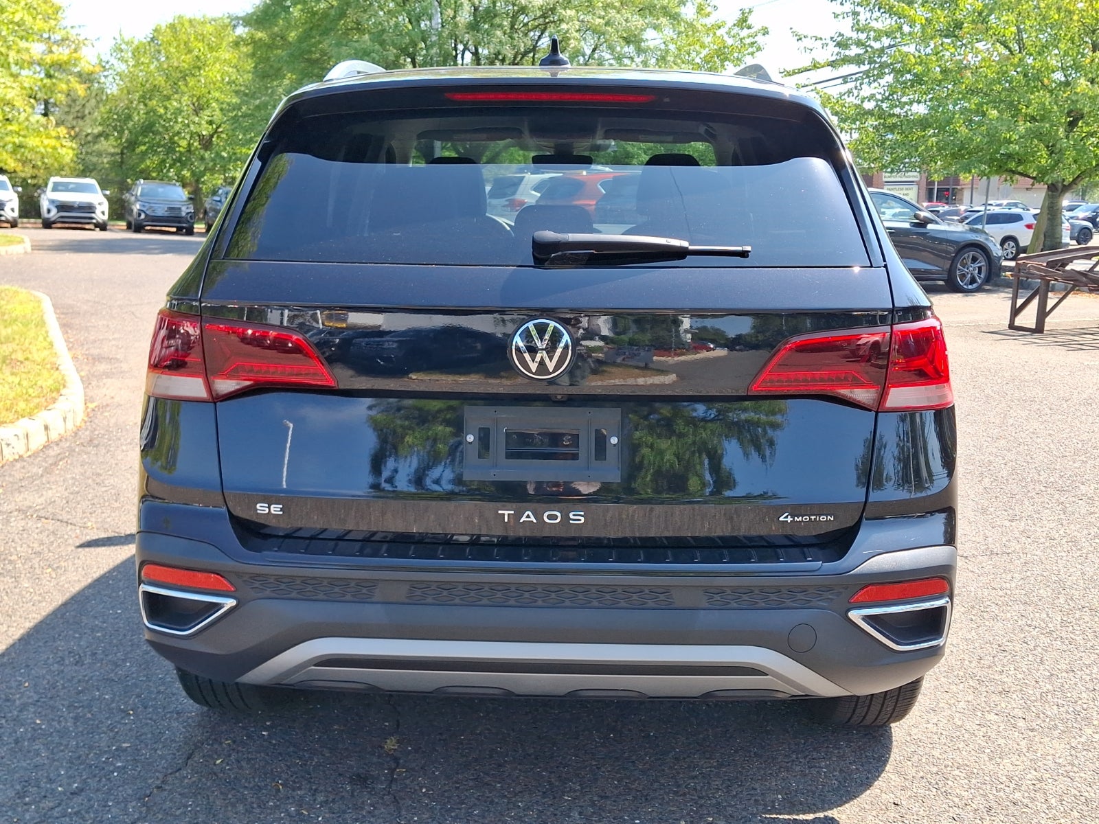 2024 Volkswagen Taos 1.5T SE