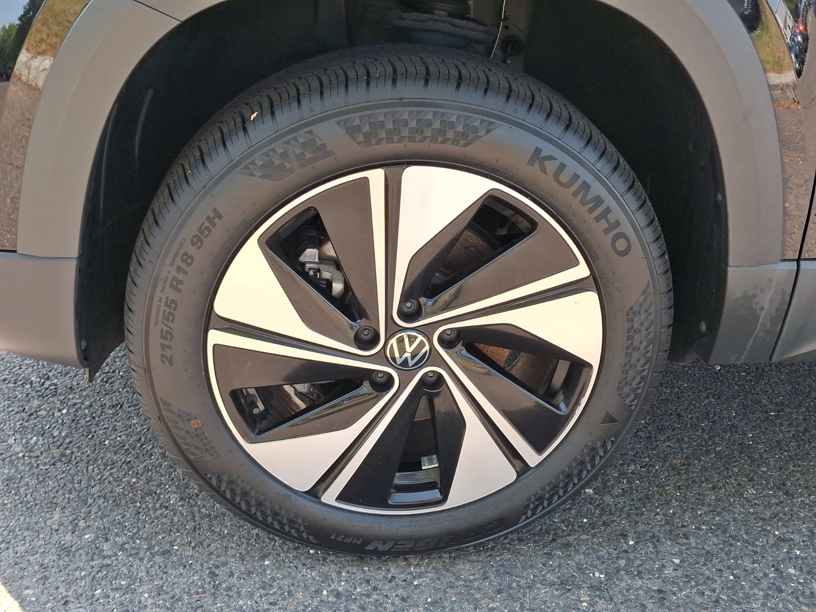 2024 Volkswagen Taos 1.5T SE