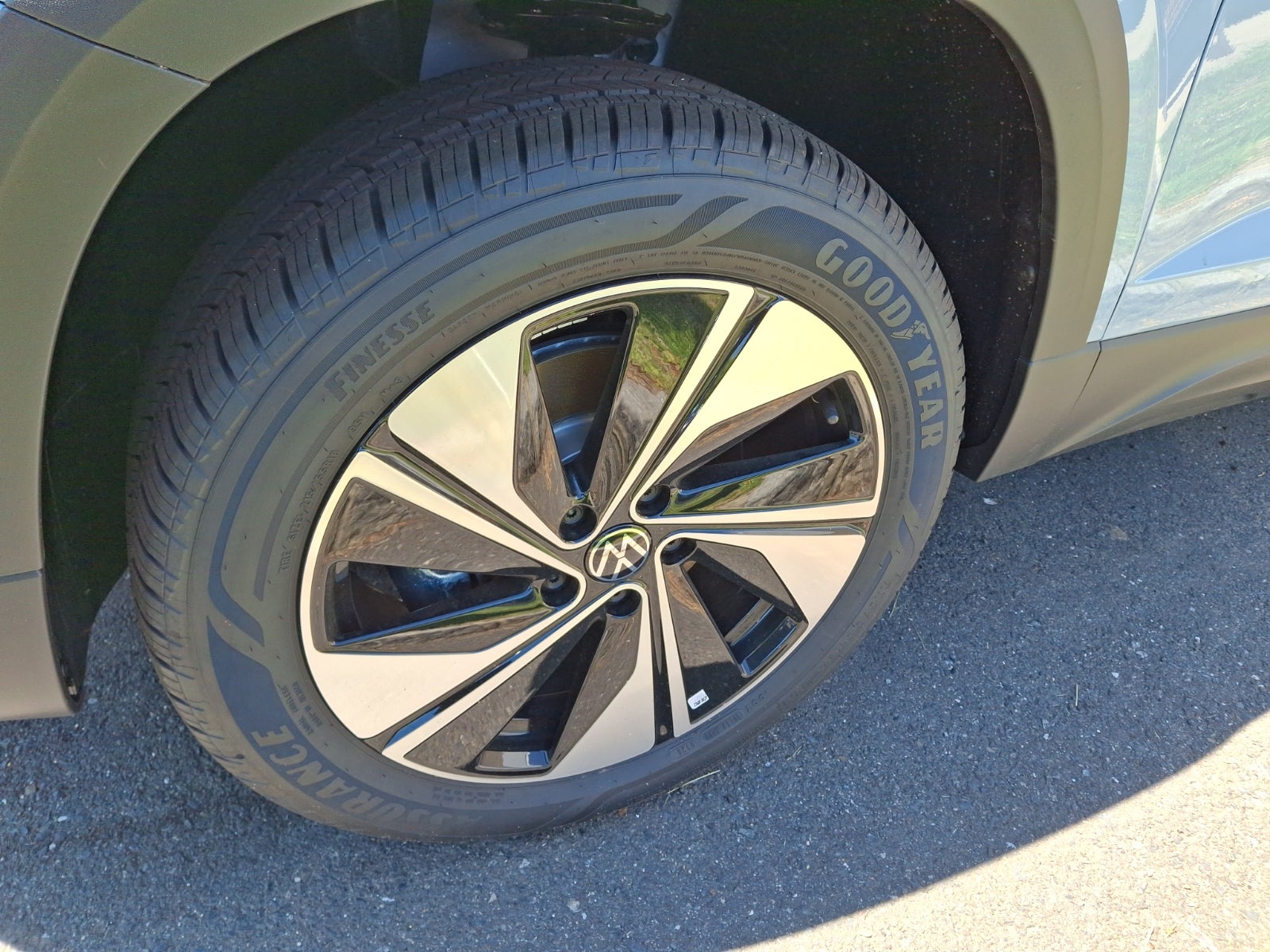 2026 Volkswagen Taos SE