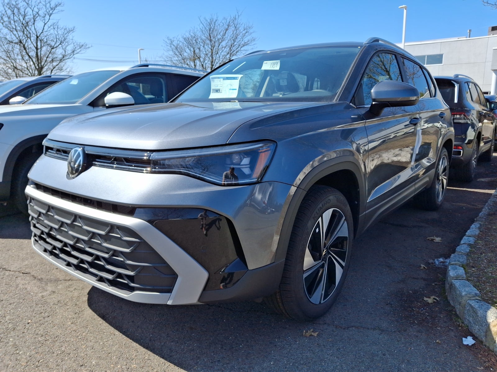 2026 Volkswagen Taos SE