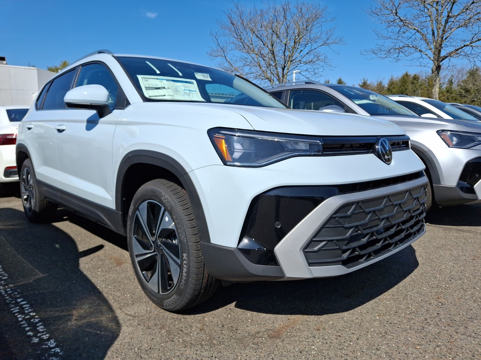 2026 Volkswagen Taos SE