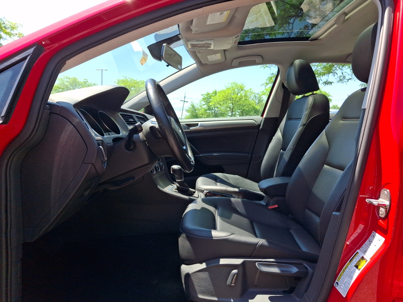 2017 Volkswagen Golf TSI SE 4-Door