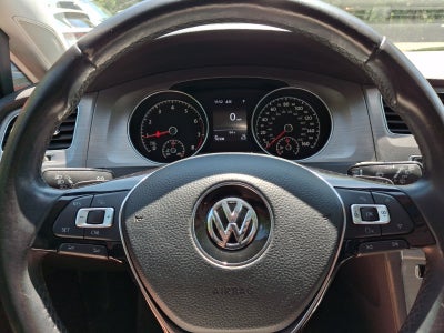 2017 Volkswagen Golf TSI SE 4-Door