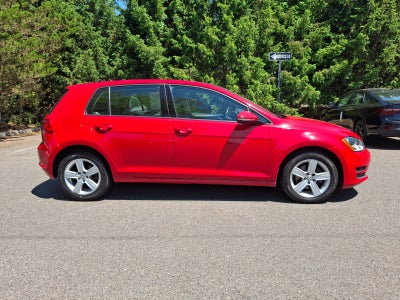 2017 Volkswagen Golf TSI SE 4-Door