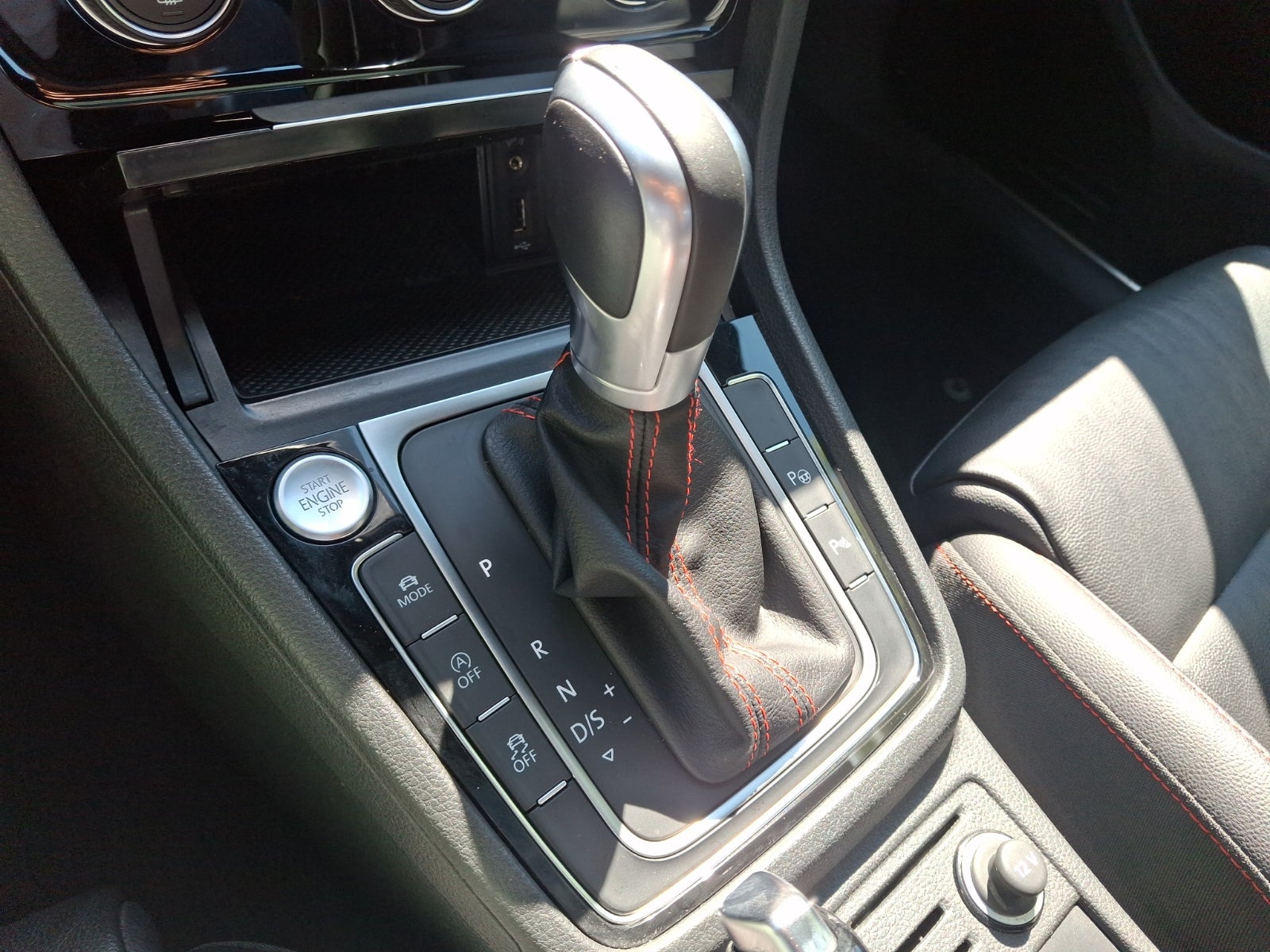 2018 Volkswagen Golf GTI 2.0T Autobahn