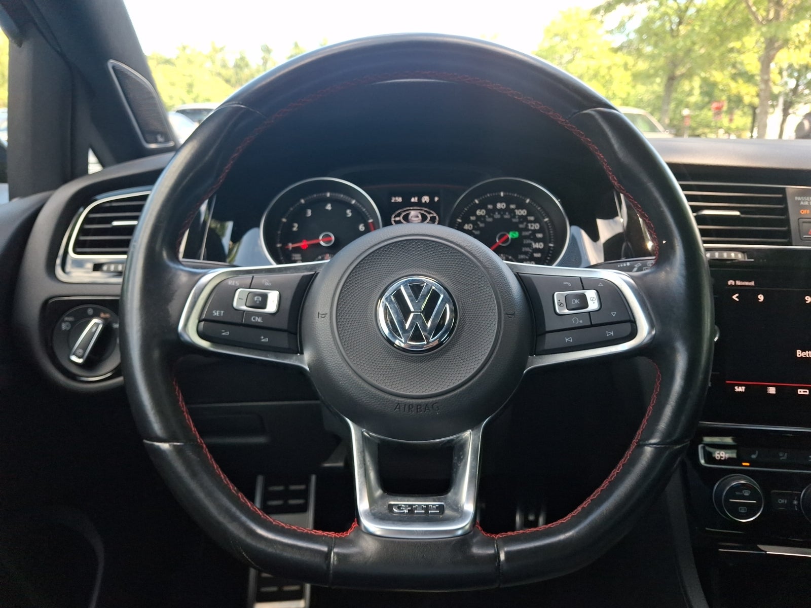 2018 Volkswagen Golf GTI 2.0T Autobahn