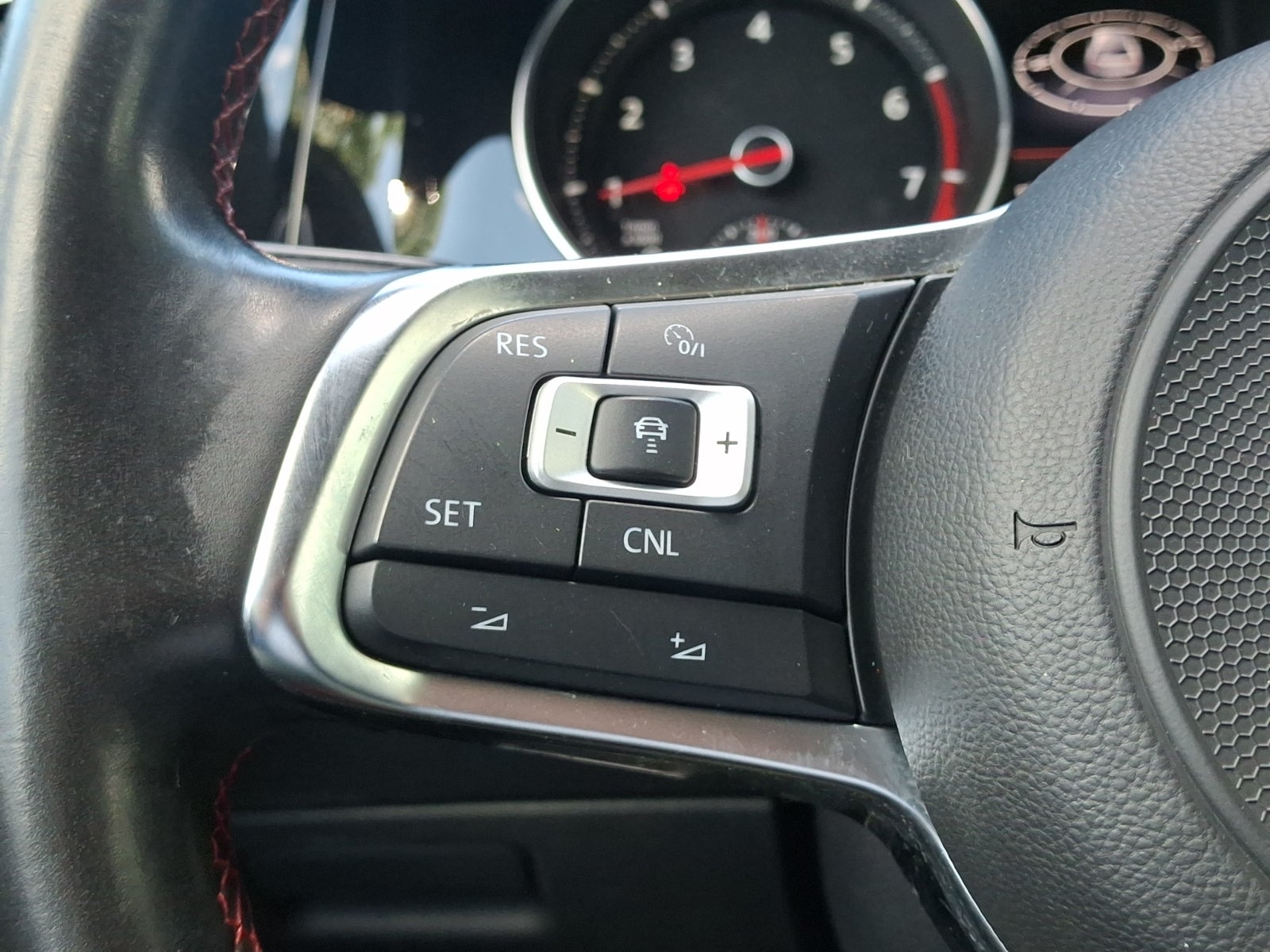2018 Volkswagen Golf GTI 2.0T Autobahn