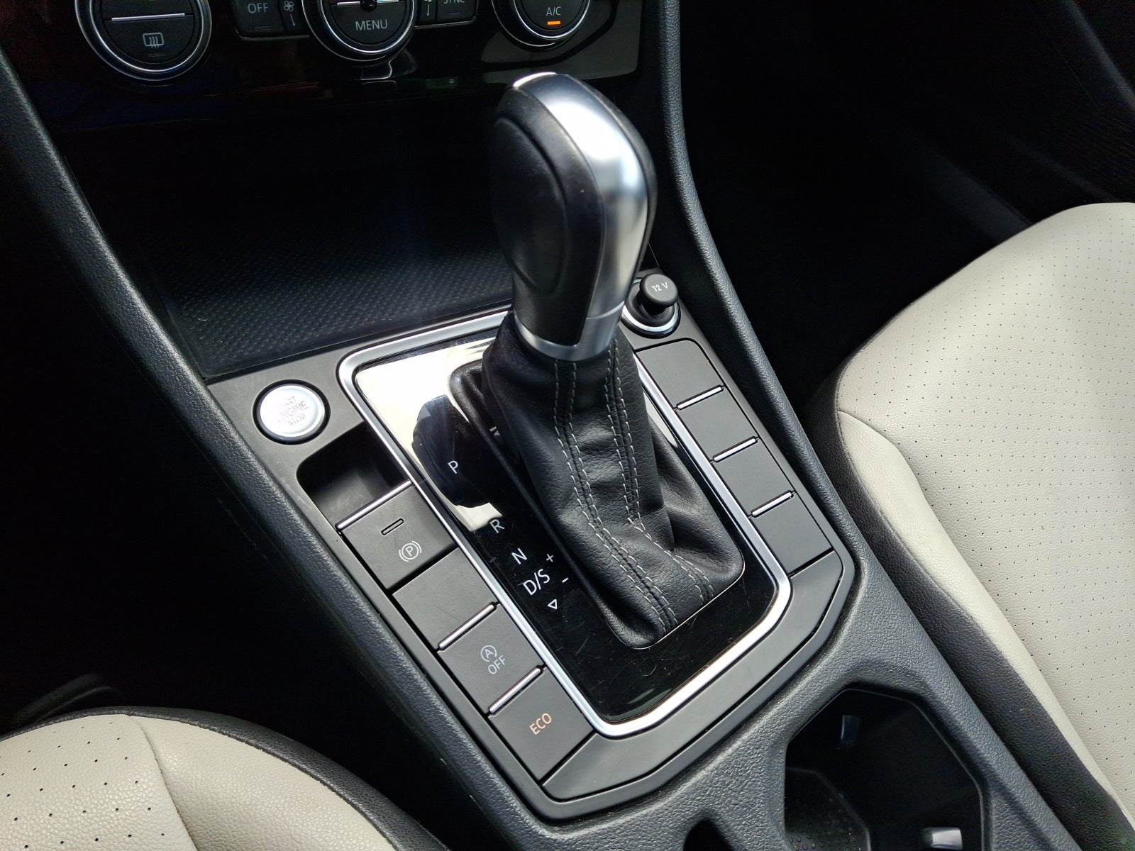 2019 Volkswagen Jetta 1.4T R-Line