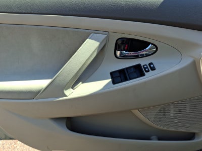 2009 Toyota Camry LE V6