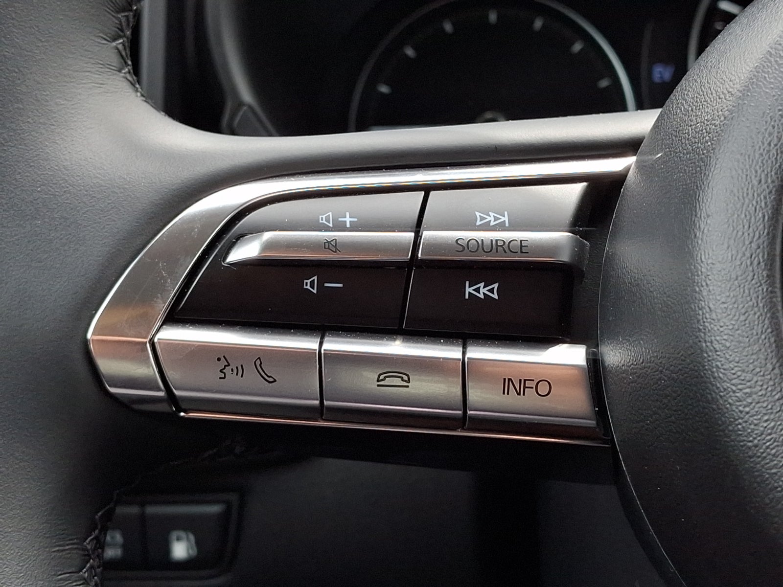 2025 Mazda Mazda CX-50 Hybrid Preferred Package