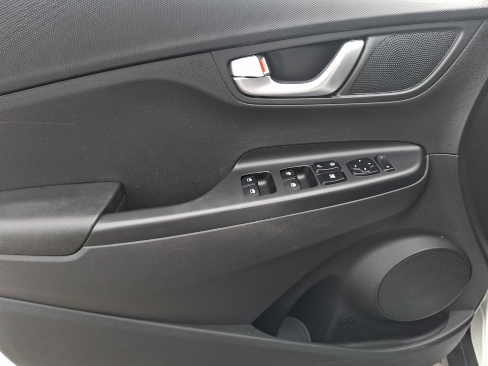 2022 Hyundai Kona Electric SEL