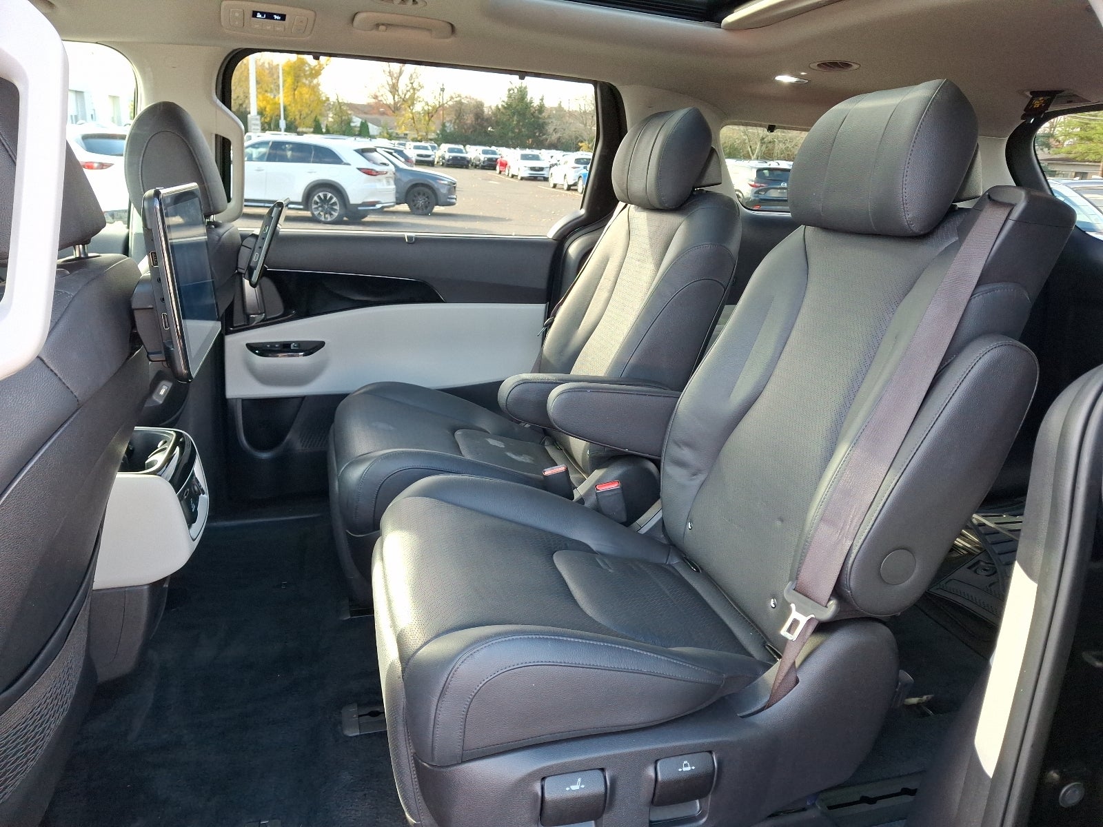 2024 Kia Carnival MPV SX Prestige