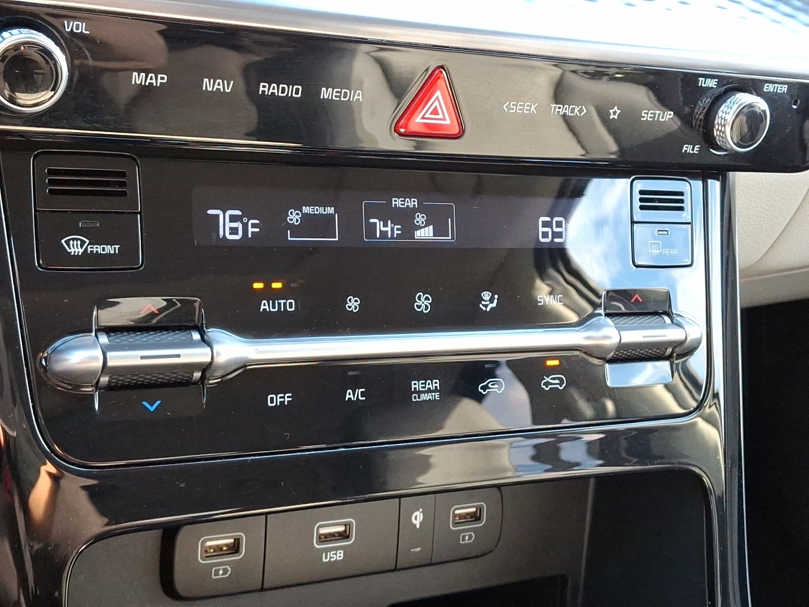 2024 Kia Carnival MPV SX Prestige